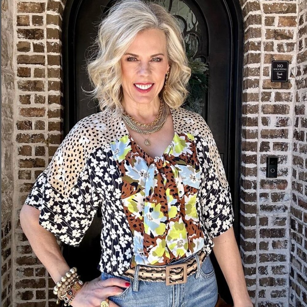 Cabi 6508 Patchwork Top Spring 2024 Medium Euc - image 7